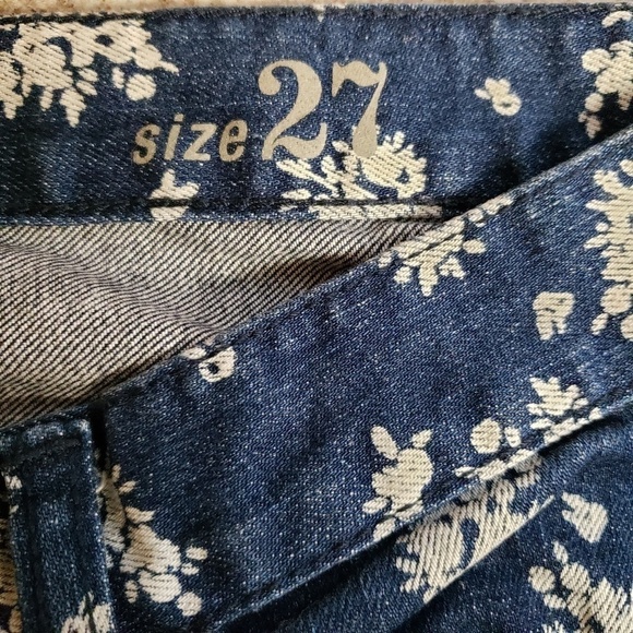 J Crew Indigo Floral Crop Matchstick Skinny Jean - Picture 6 of 6